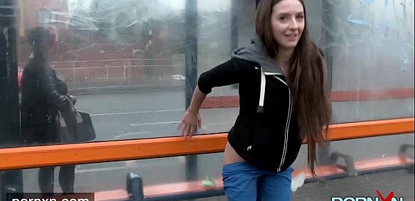  British skinny Leyla flashing in London